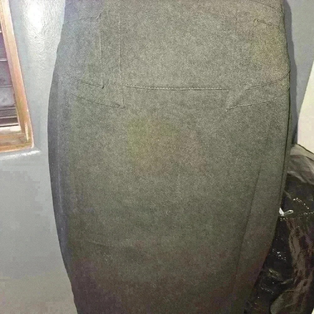 Express Womans Skirt Size 6 - Picture 4 of 9